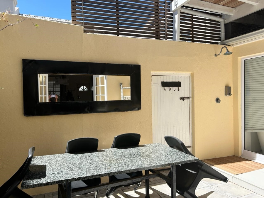 To Let 2 Bedroom Property for Rent in Sea Point Western Cape